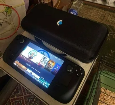 Valve Steam Deck 512GB 便携式游戏机 – 状况良好 + 充电器和保护套
