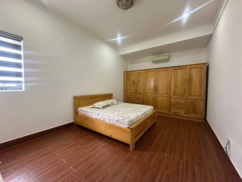 Cho Thuê Nhà 4 Phòng Ngủ – Miền Bắc Nha Trang – 270 m² – Sân Thượng – 20 Triệu ₫/Tháng — 5/5