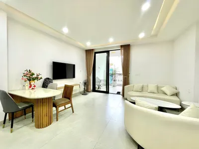 Căn hộ 2 phòng ngủ cho thuê – Đường Hùng Vương, trung tâm Nha Trang – 17 triệu đồng/tháng
