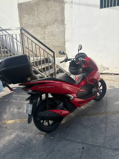 Honda PCX 150 Байк 2018 года выпуска, 3 поколение, бесключевой доступ, недавно обслужен