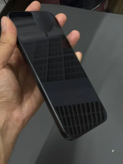 iPhone 16 Pro Max – 우수한 상태, 배터리 90%