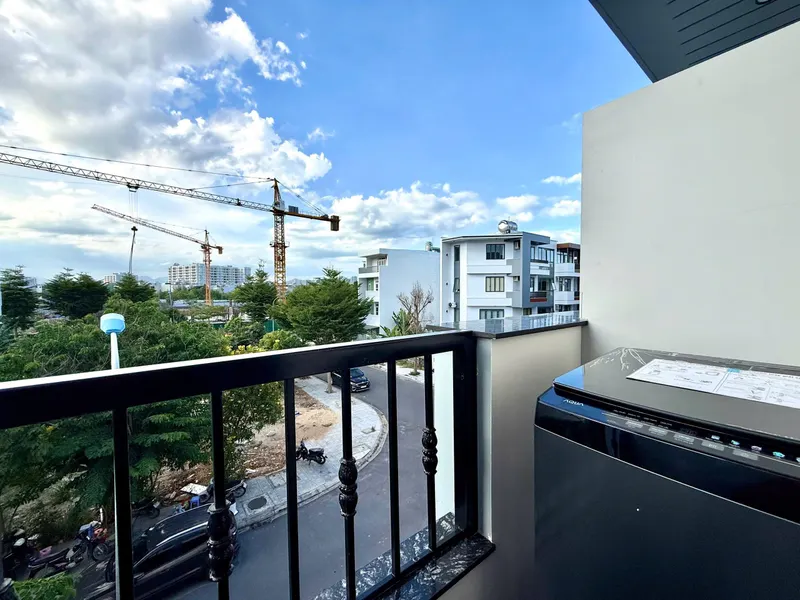 Studio nhỏ gọn với ban công cho thuê – An Bình Tân, Nam Nha Trang