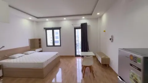 带后阳台的单间公寓出租 – 河光2区,芽庄西部 – 680万越南盾/月