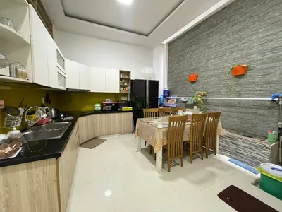 坦蒂安地区出租3层全配家具房屋 – 195平方米，3间卧室，4间浴室 – 每月1500万越南盾