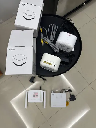 Wi-Fi 路由器出售 – 2 台全新 Viettel + 2 台二手 – 450K/850K VND