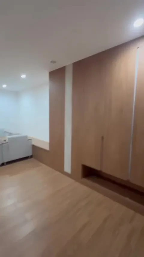 남나트랑 트란푸 거리의 현대식 2침실 아파트 장기 임대