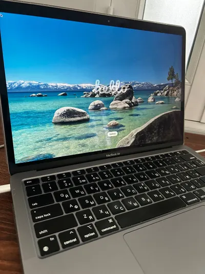 MacBook Air 13' 2020 – 17M VND, Excellent Condition