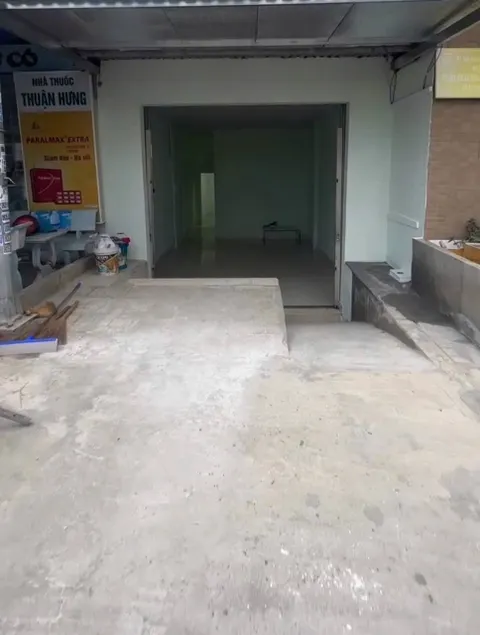 2-Bedroom Commercial Space for Rent – Phong Chau, Central Nha Trang – Office, Clinic, Spa, Café – 10M VND/Month