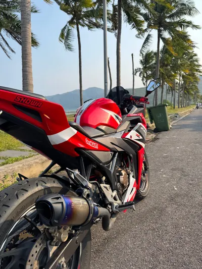 Honda CBR150R 2018 – Biển xanh, GPS Tracker, Ống xả SC Project – 34 triệu VND