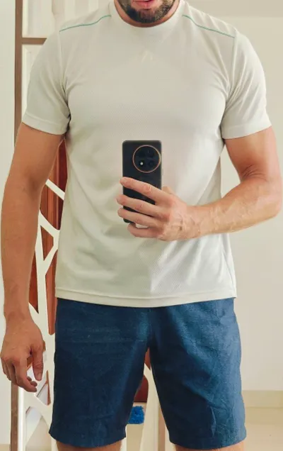 Bộ sưu tập: Quần áo và giày chạy – Adidas, Uniqlo, DC, Hoka