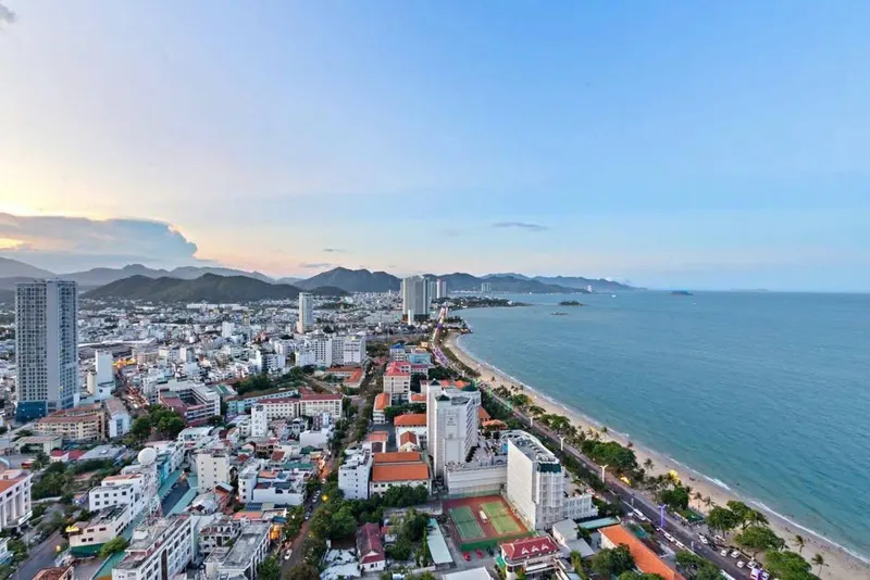 Căn hộ 2 phòng ngủ tại Gold Coast – Nhìn ra biển, 2 phút đến bãi biển — 8/8
