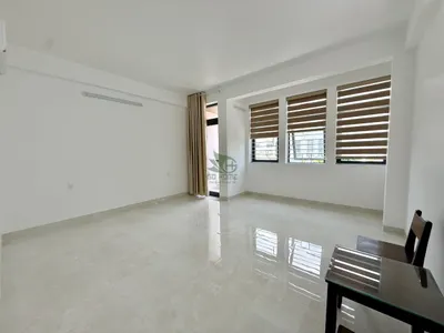 Nhà 4 phòng ngủ được trang bị đầy đủ với thang máy – Phước Long – 22 triệu đồng/tháng