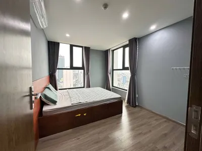 HUD 복합단지의 새로운 3침실 코너 아파트 임대 – 월 2600만 동