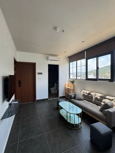 Penthouse Rộng Rãi ở Phía Bắc Nha Trang – 23 triệu ₫/Tháng, Nội Thất, Ban Công & View Thành Phố