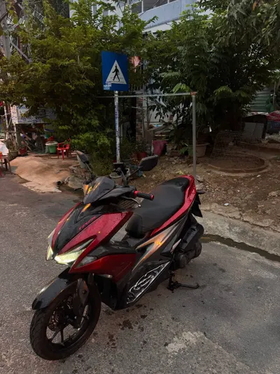 NVX-125摩托车待售 – 需要小修