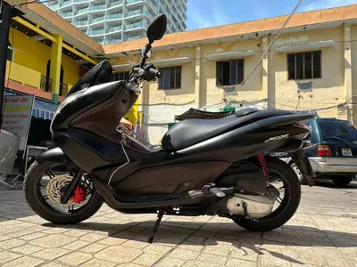 혼다 PCX 125(2011) 판매 – 검은색, 잘 유지됨, 원본 서류