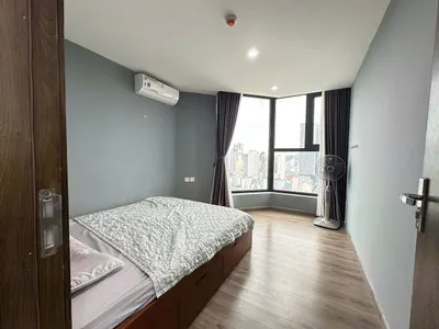 HUD 복합단지의 새로운 3침실 코너 아파트 임대 – 월 2600만 동