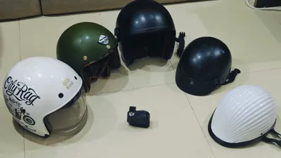 Bán gấp: Mũ bảo hiểm, khóa chống trộm, giá đỡ điện thoại