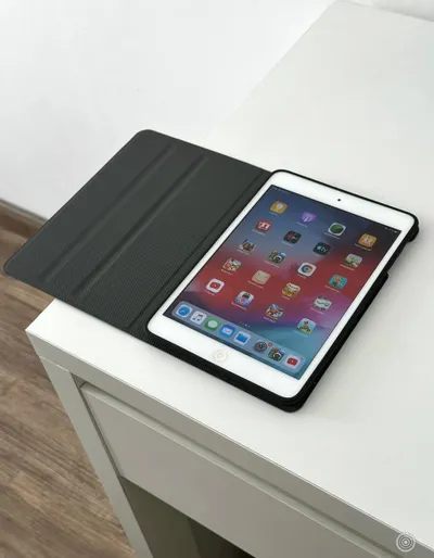 Bán iPad Mini 2 – 32GB – Wi-Fi + 4G SIM – Tình trạng tốt – Kèm sạc và ốp lưng