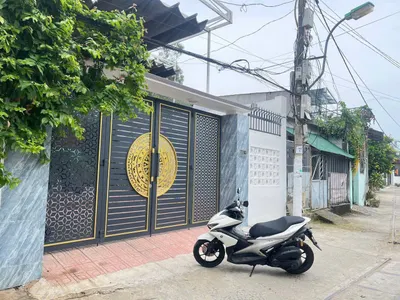 岘港北部出租房屋 – 距海滩2公里 – 月租1200万越南盾