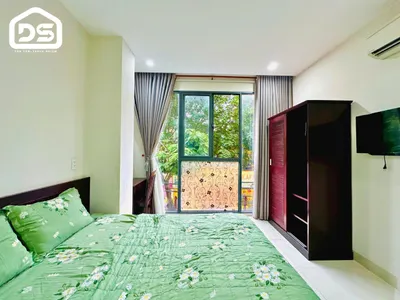 Căn Hộ 2 Phòng Ngủ Rộng Rãi Có Ban Công – Trung Tâm Hồng Bàng