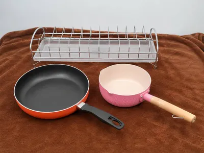 Kitchen Dishware Bundle – Frying Pan, Sauce Pan, Dish Rack