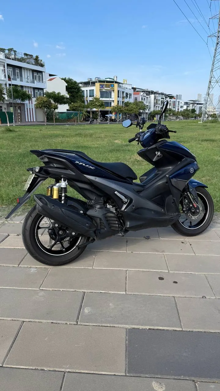 Yamaha NVX 155 Scooter Rental – 350,000 VND/Day, 5,000,000 VND/Month