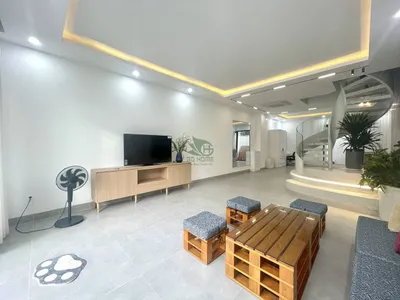 Nhà 3 tầng mới đầy đủ nội thất tại Mỹ Gia