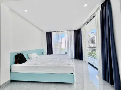 Modern 3-Story Villa with 8 Bedrooms, Pool & Roof Terrace – 90M VND/Month