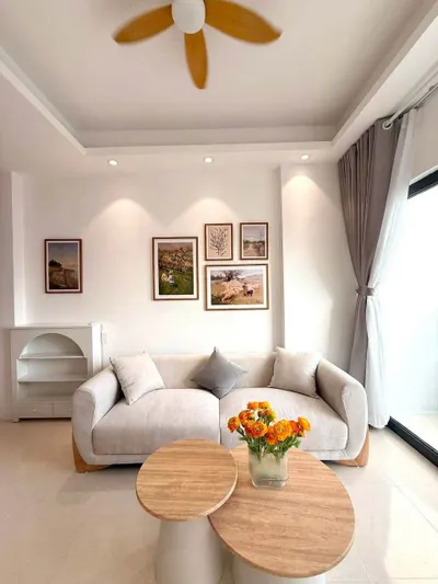 Căn hộ 2 phòng ngủ với 2 phòng tắm cho thuê – đầy đủ nội thất – view sông – gần biển và trung tâm thành phố