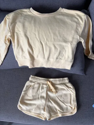 Quần áo trẻ em cho bé gái 4-5 tuổi – Dép size 27