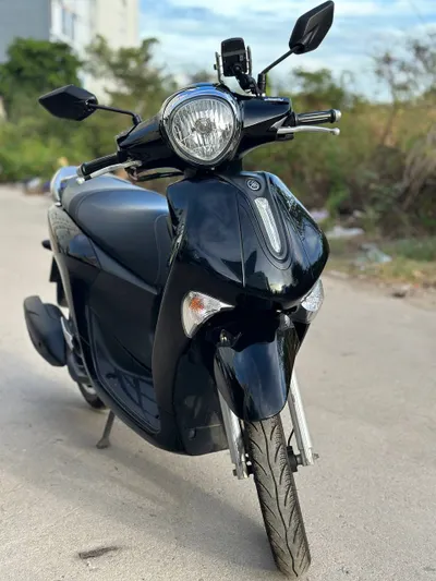 雅马哈詹姆斯 125cc (2023) 踏板车出售 – 黑色，22000 公里，蓝卡