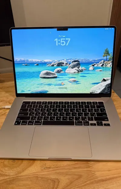 MacBook Air 15 M2 (2023) 8/256 ГБ, Starlight