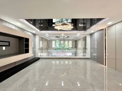 Ground Floor + Mezzanine Commercial Space for Rent – Dien Bien Phu, North Nha Trang – 9M VND/Month