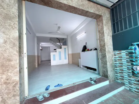 Nhà 4 phòng ngủ ở phía bắc Nha Trang, 200m từ biển – 18 triệu VND/tháng