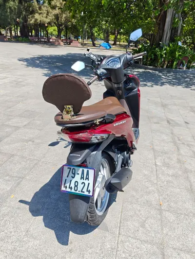 Honda Lead 2025 – 6,300 km – Full Warranty – LED Headlights – Complete Documents