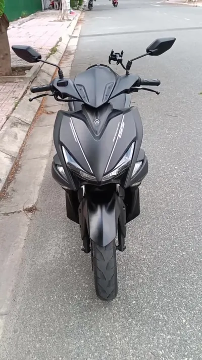야마하 NVX 155cc 오토바이 판매 – 스마트 키, ABS, 휴대폰 거치대, GPS 추적기, 헬멧 포함