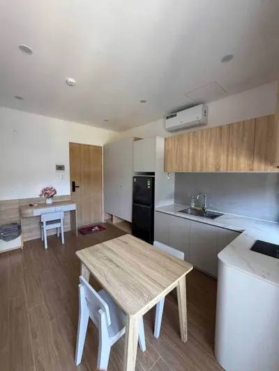 Spacious Balcony Studio – Giang Chau 1, Near Khue My