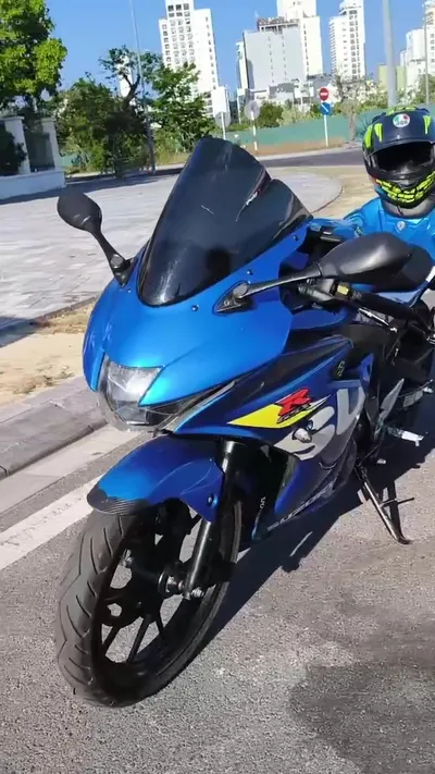 스즈키 GSXR 150 오토바이 2019년 – 2500만 VND