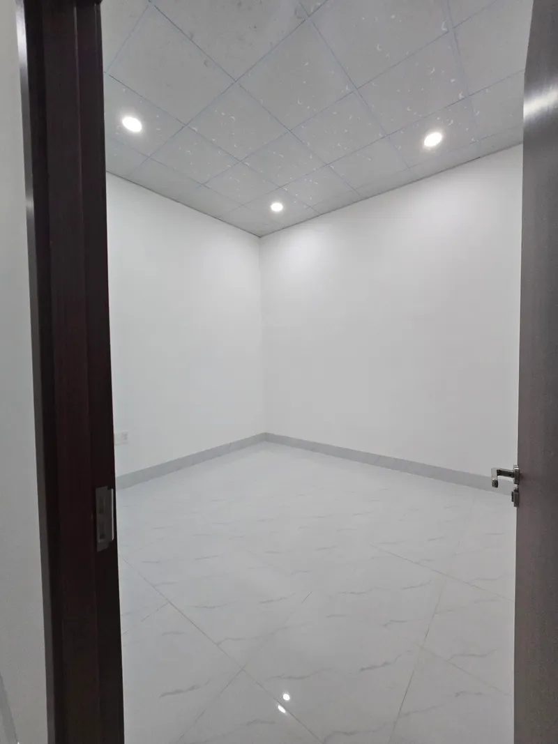 Căn nhà mới được trang bị đầy đủ nội thất 2 phòng ngủ cho thuê ở Bắc Nha Trang – 200m², view sân vườn, 16 triệu VND/tháng — 5/8