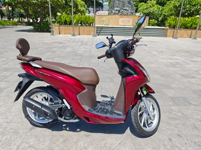 Honda Lead 2025 – 6,300 km – Full Warranty – LED Headlights – Complete Documents
