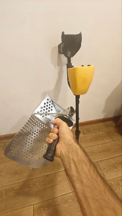 GT-5090 Metal Detector + Sand Sifter – Portable, Compact, Complete Set – 3,000,000 VND