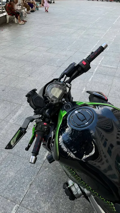 Мотоцикл Kawasaki Z900 2016 – 65 000 км, новая плёнка, выхлоп Yoshimura, резина Pirelli – 125 000 000 VND