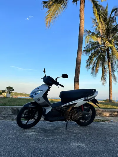 Продаю скутер Yamaha Nouvo Automatic 2005 года — отличное состояние — Blue Card — 5 500 000 VND