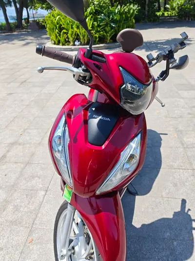 Honda Lead 2025 – 6,300 km – Full Warranty – LED Headlights – Complete Documents