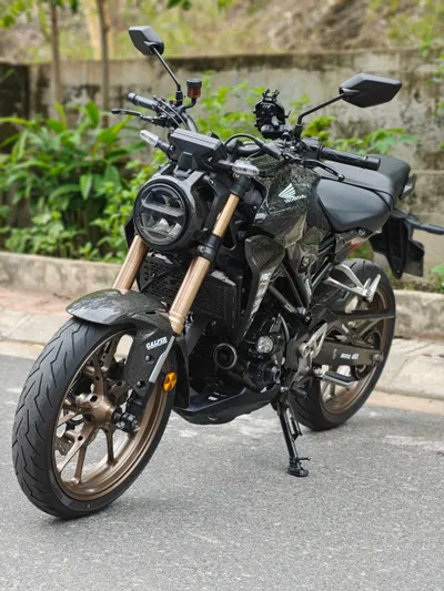 Honda CB300R Motorcycle for Sale – Excellent Condition, Thailand Assembly, Recently Serviced