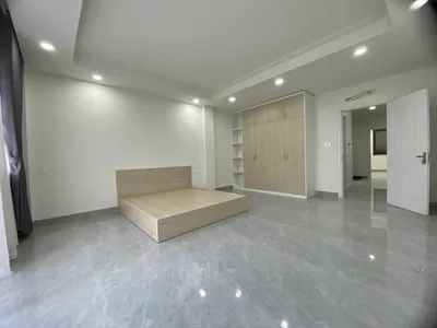 南芽庄平阳区3层出租房屋 – 4间卧室，2600万越南盾/月