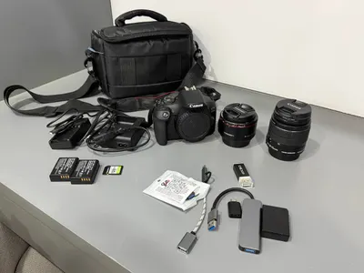 Bộ máy ảnh DSLR Canon EOS 2000D + 2 Lens & Phụ kiện – 12 triệu VND