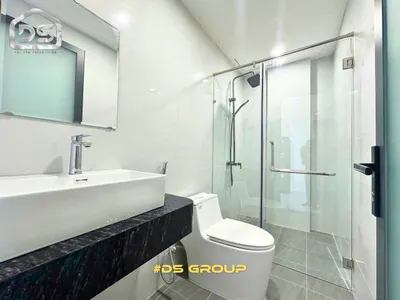 스튜디오 아파트 임대 – 냐짱 북부 – Tran Phu – 해변까지 도보 5분 – 35 m² – 가구 완비 – 월 1,100만 VND