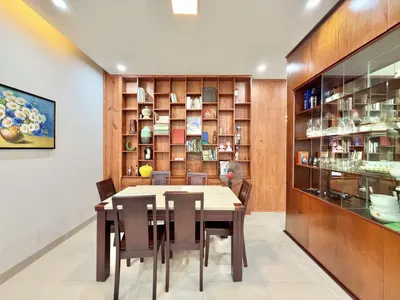 5개 침실 정원 딸린 빌라 렌탈 - 냐짱 중심부 - 3500만 동/월